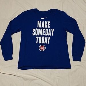 Long sleeve Nike Chicago Cubs tee